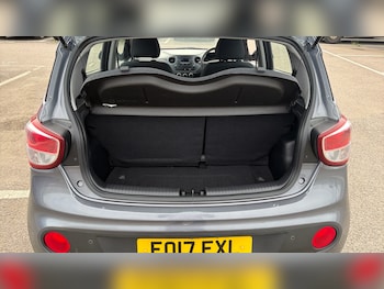 Used Hyundai i10 2017 for sale - 79053811: Photo