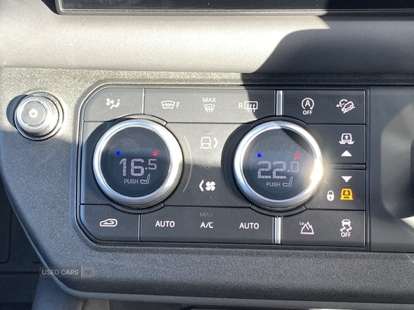 Used Land Rover Defender 2024 for sale - 77724463: Photo 32