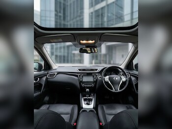 Used Nissan Qashqai 2017 for sale - 77837209: Photo