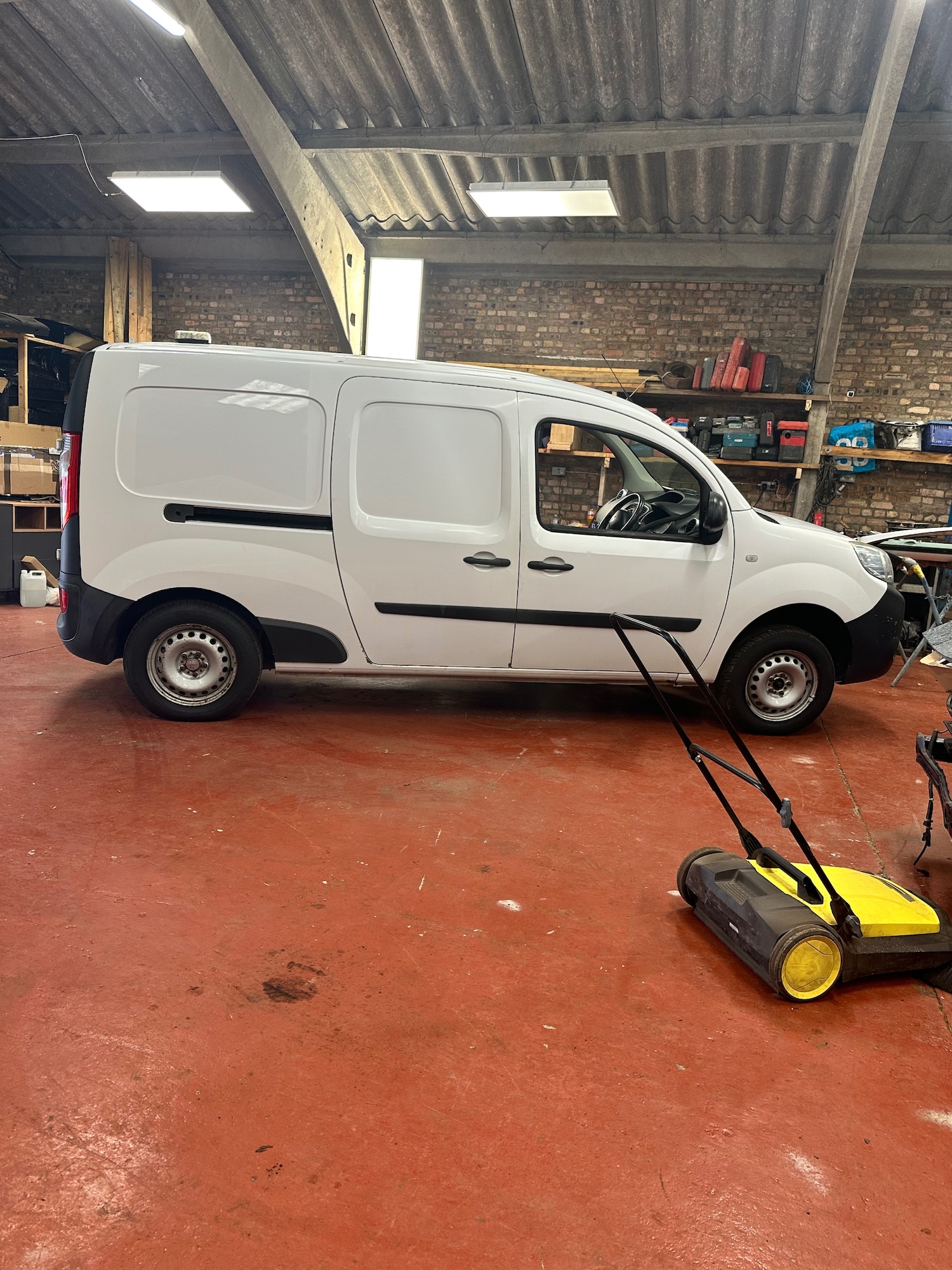 Used Renault Kangoo 2016 for sale - 76627093: Photo 2