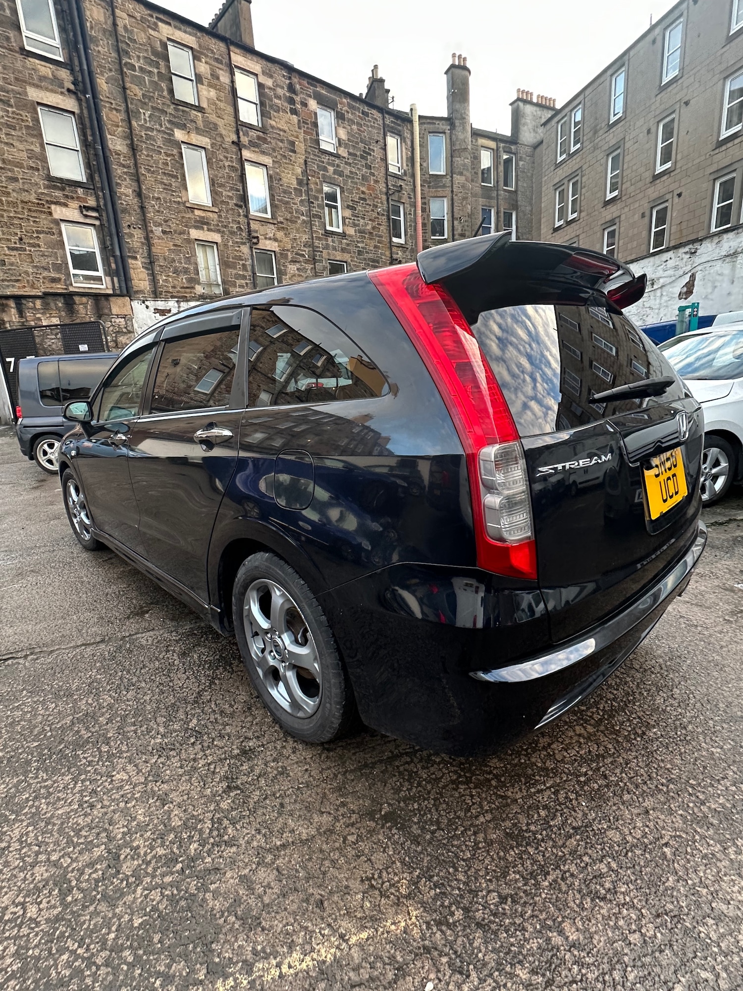 Used Honda Stream 2022 for sale - 77241163: Photo 2