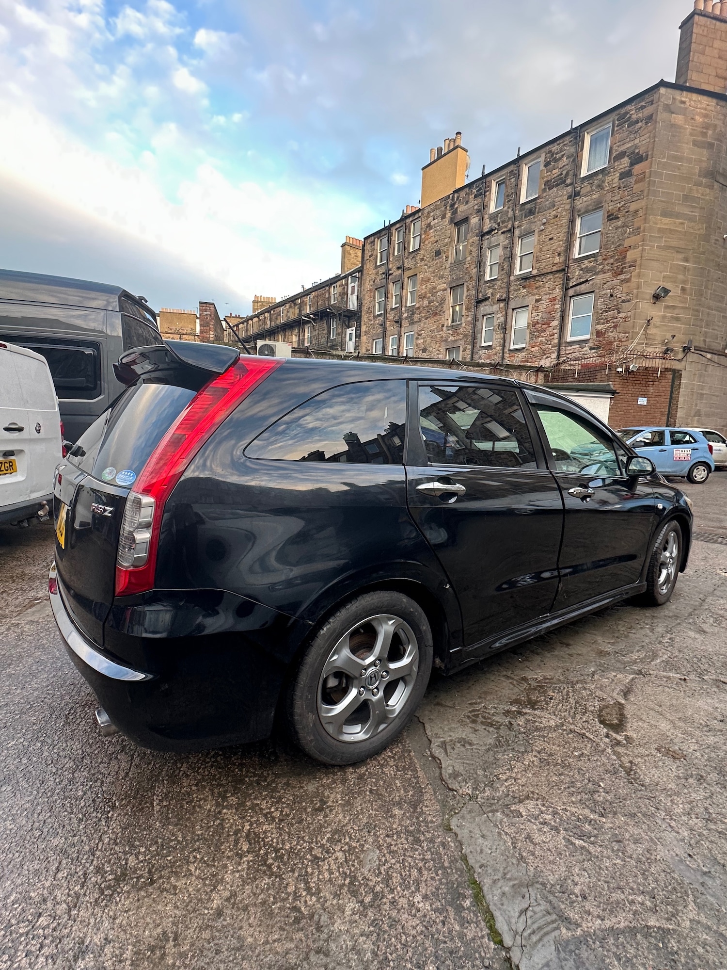 Used Honda Stream 2022 for sale - 77241163: Photo 3