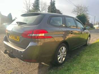 Used Peugeot 308 2017 for sale - 74353344: Photo