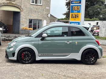 Used Abarth 695 2019 for sale - 75897856: Photo