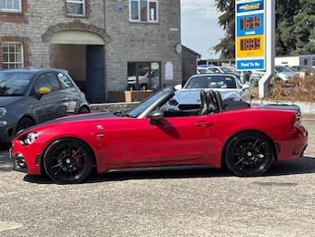 Used Abarth 124 Spider 2018 for sale - 79410174: Photo