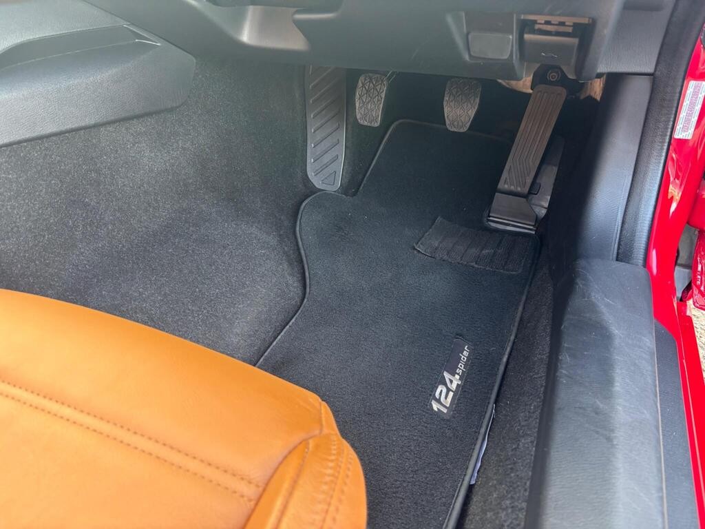 Used Fiat 124 Spider 2017 for sale - 77546179: Photo 46