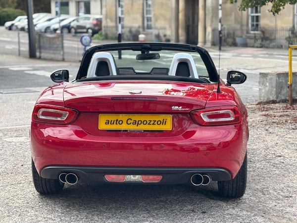 Used Fiat 124 Spider 2016 for sale - 76287936: Photo 5
