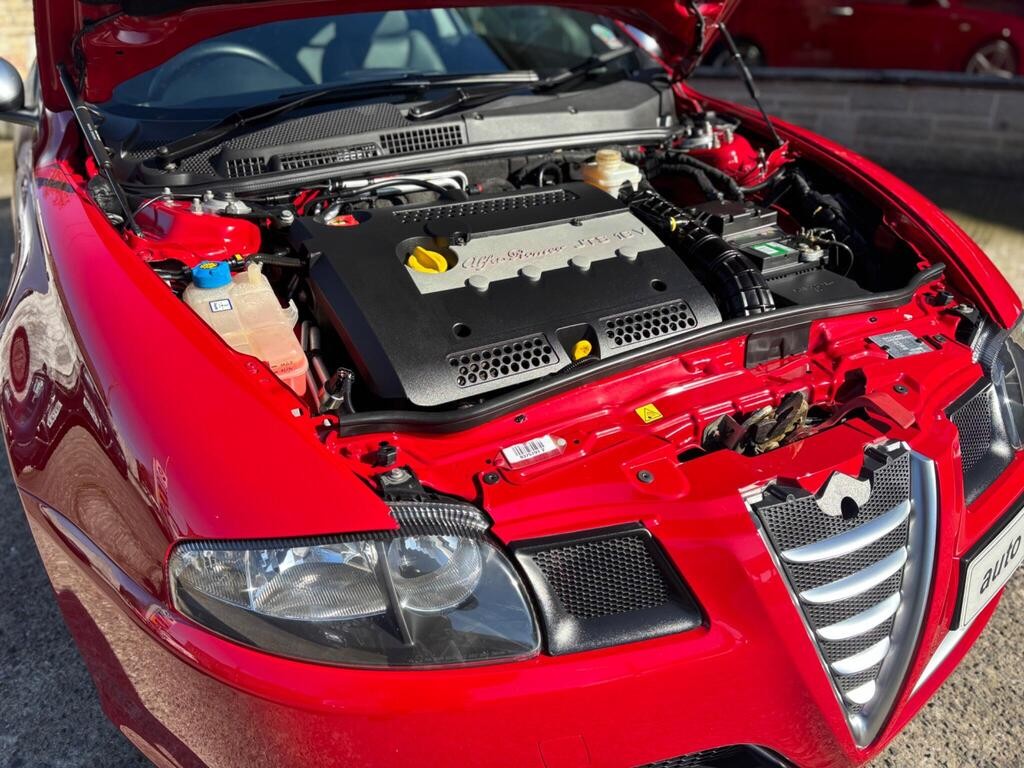 Used Alfa Romeo GT 2009 for sale - 77718984: Photo 92