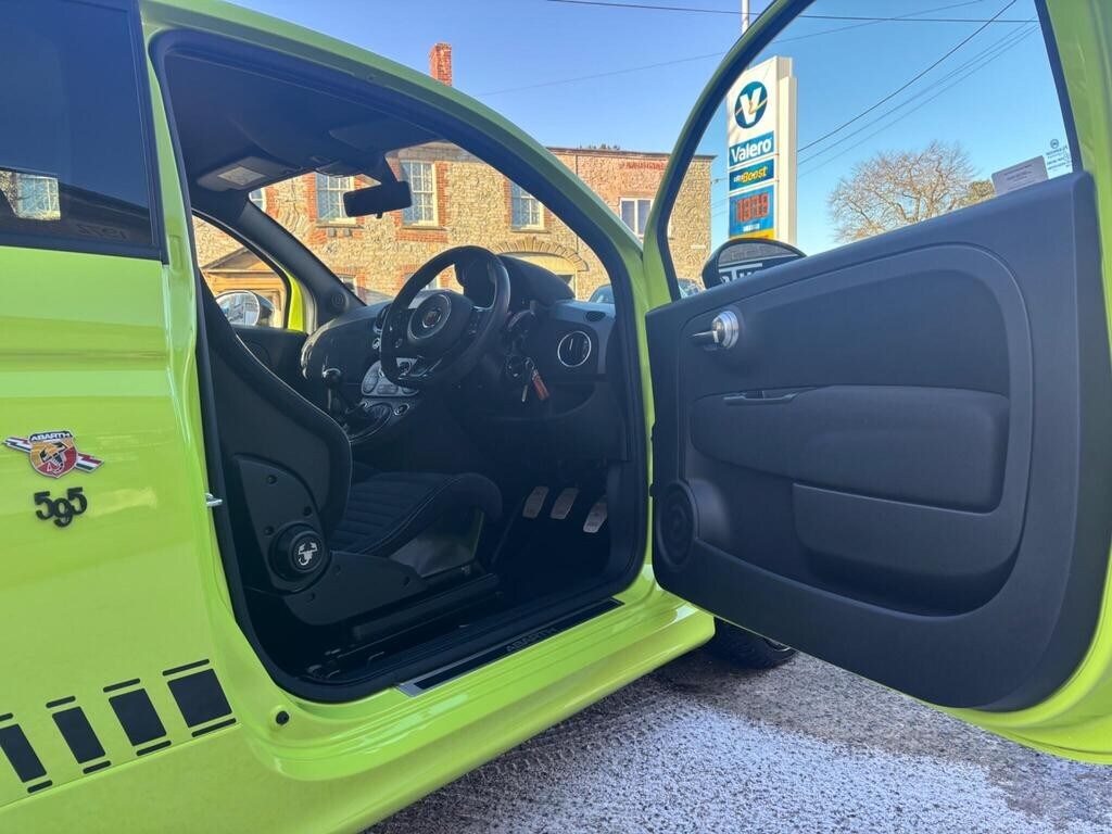 Used Abarth 595 2021 for sale - 77106825: Photo 32