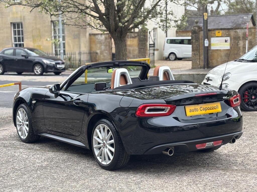 Used Fiat 124 Spider 2018 for sale - 78098423: Photo 4