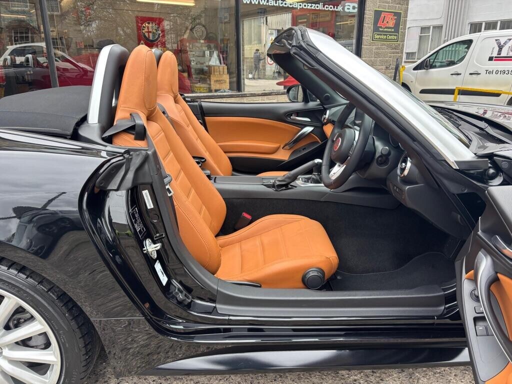 Used Fiat 124 Spider 2018 for sale - 78098423: Photo 40