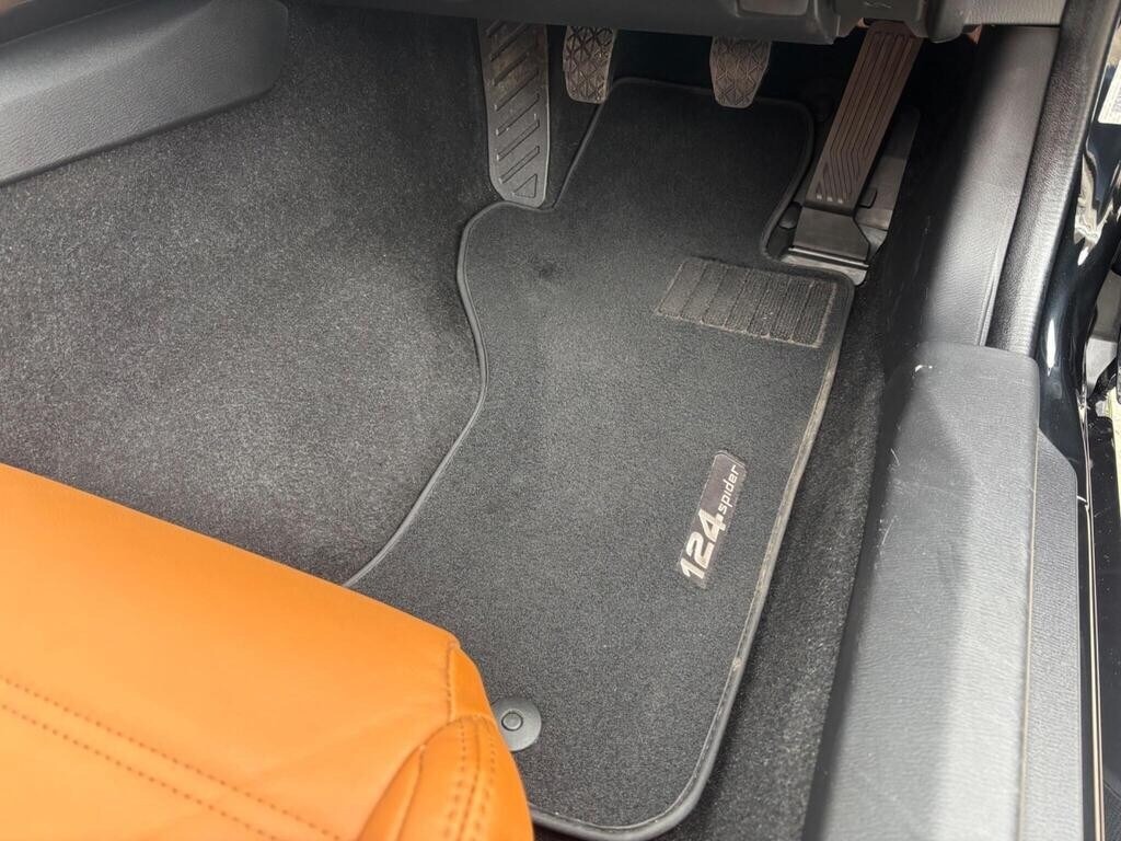 Used Fiat 124 Spider 2018 for sale - 78098423: Photo 45