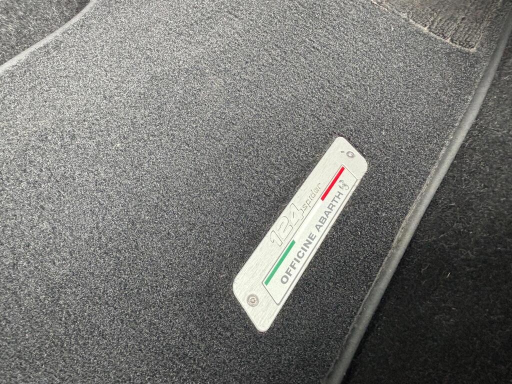 Used Abarth 124 Spider 2017 for sale - 77590492: Photo 47