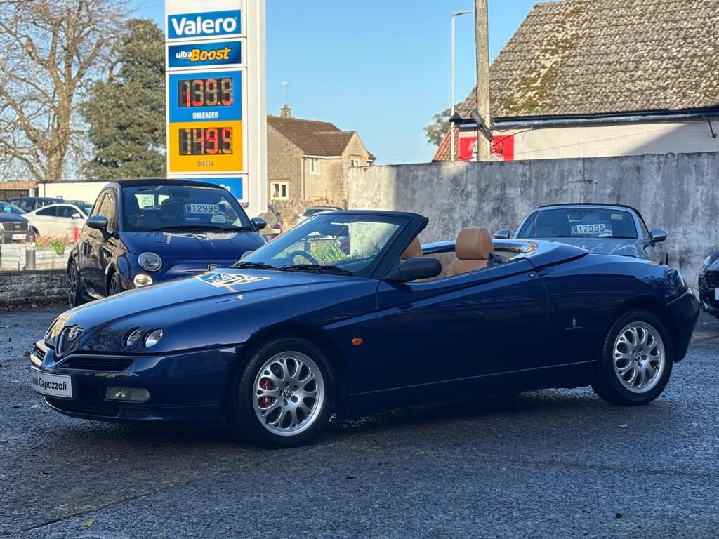 Used Alfa Romeo Spider 2004 for sale - 76739337: Photo 2