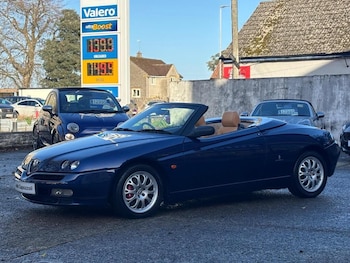 Used Alfa Romeo Spider 2002 for sale - 76739337: Photo