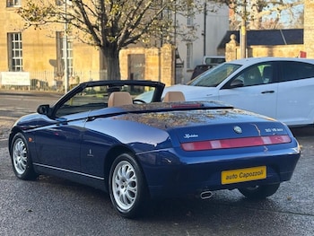 Used Alfa Romeo Spider 2002 for sale - 76739337: Photo