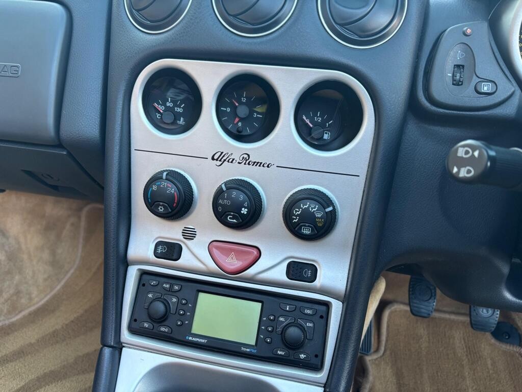 Used Alfa Romeo Spider 2004 for sale - 76739337: Photo 58