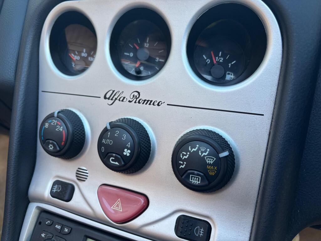 Used Alfa Romeo Spider 2004 for sale - 76739337: Photo 59