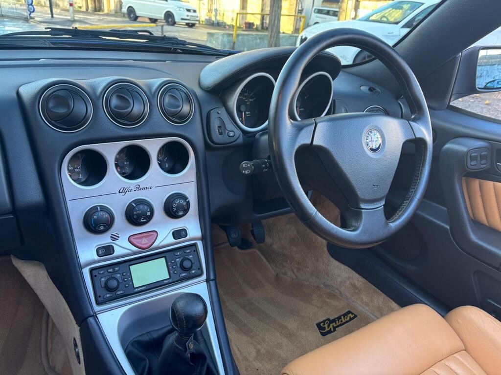 Used Alfa Romeo Spider 2004 for sale - 76739337: Photo 71