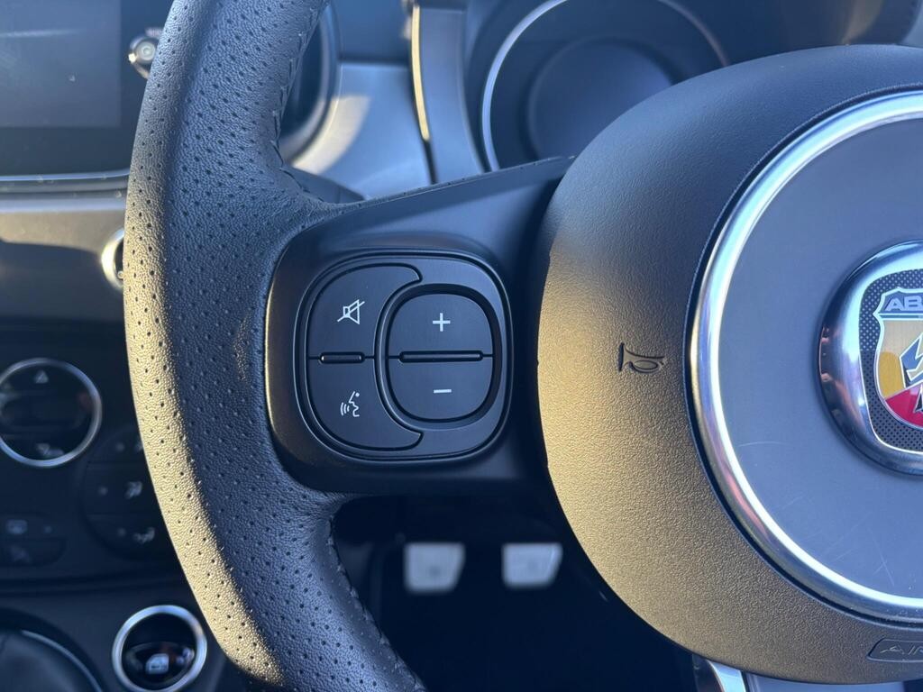 Used Abarth 595 2021 for sale - 76985689: Photo 39