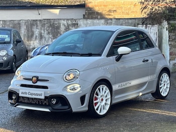 (69) - 1.4 T-Jet EsseEsse 70th Hatchback 3dr Petrol Manual Euro 6 (180 bhp)