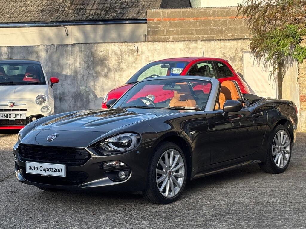 Used Fiat 124 Spider 2017 for sale - 76653798: Photo 1