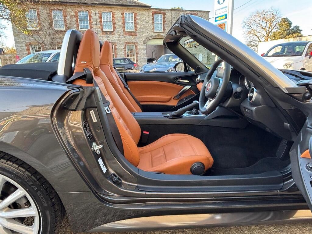 Used Fiat 124 Spider 2017 for sale - 76653798: Photo 38