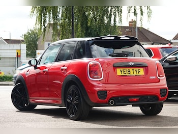 Used MINI Hatch 2019 for sale - 75978151: Photo