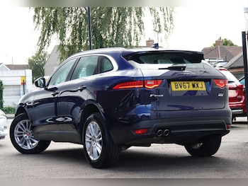 Used Jaguar F-Pace 2017 for sale - 75977196: Photo
