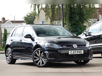 Used Volkswagen Golf 2017 for sale - 75769208: Photo
