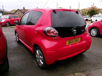 Used Toyota AYGO 2011 for sale - 76472444: Photo