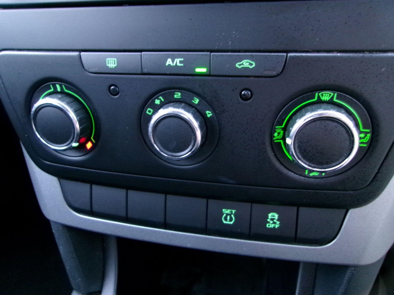 Used Skoda Yeti 2015 for sale - 77029517: Photo 12