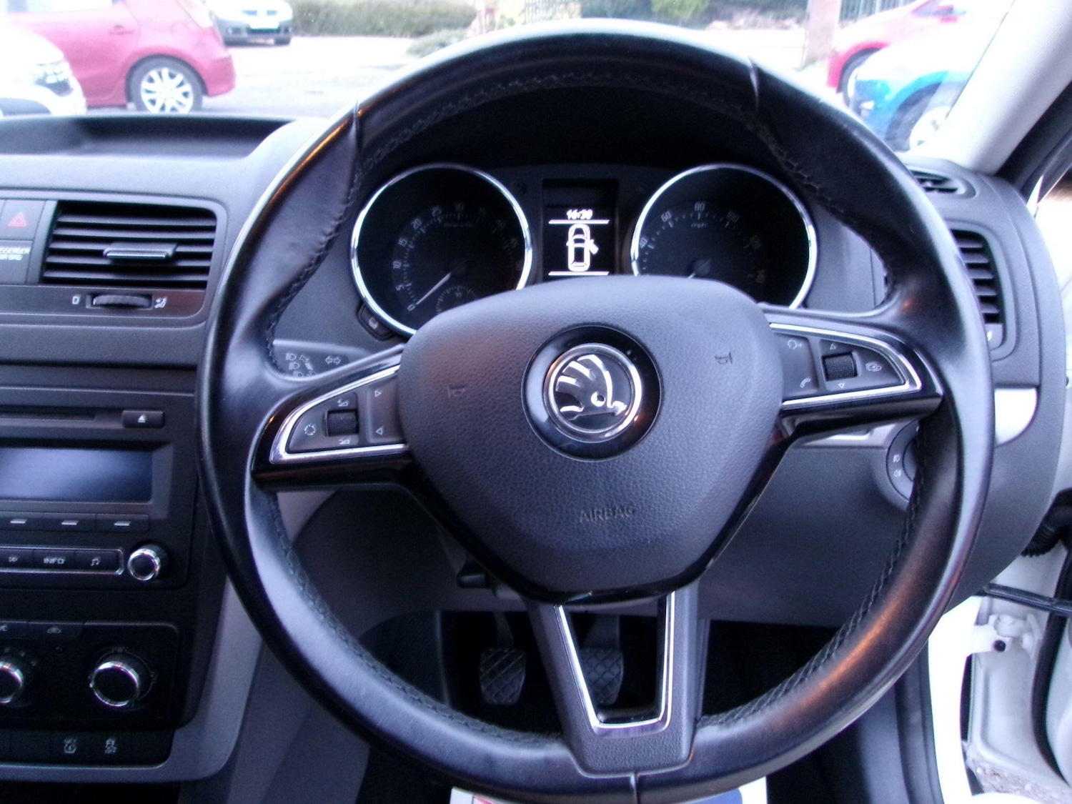 Used Skoda Yeti 2015 for sale - 77029517: Photo 16