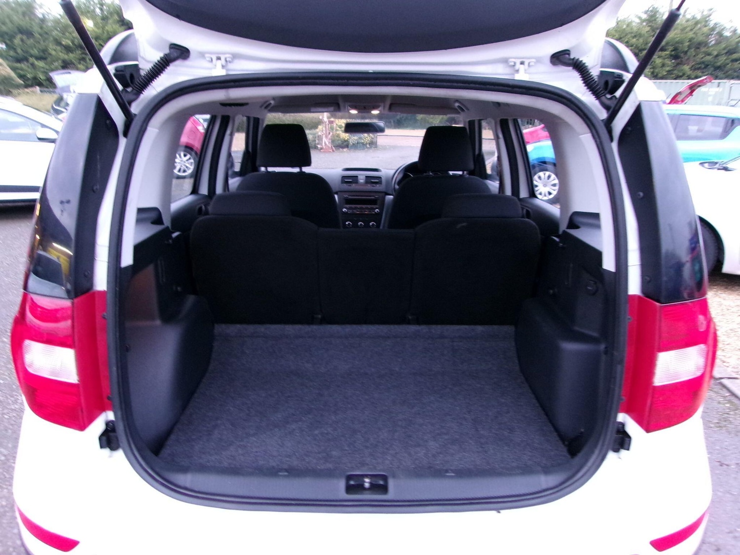 Used Skoda Yeti 2015 for sale - 77029517: Photo 27