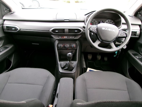 Used Dacia Sandero 2023 for sale - 76296138: Photo 11
