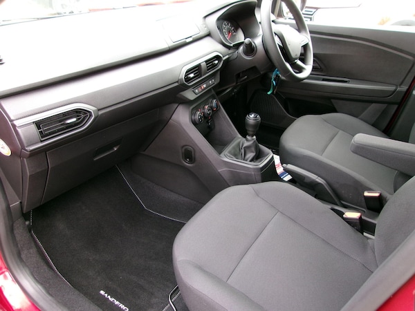 Used Dacia Sandero 2023 for sale - 76296138: Photo 13