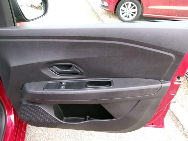 Used Dacia Sandero 2023 for sale - 76296138: Photo 21