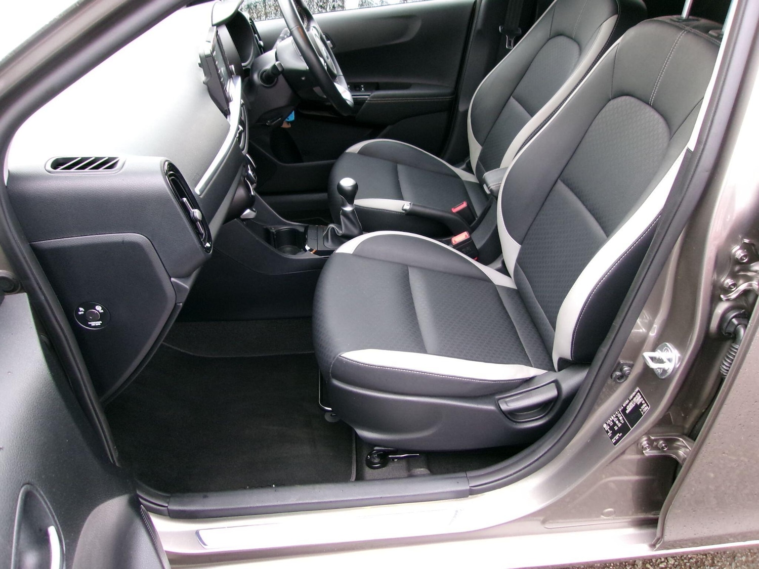 Used Kia Picanto 2019 for sale - 76432661: Photo 37