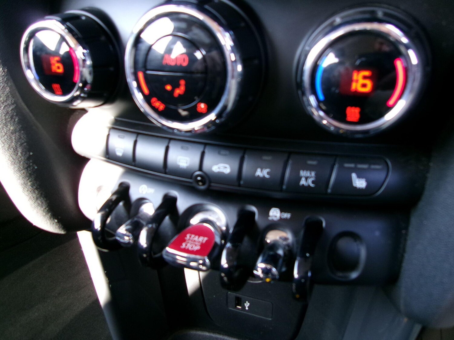 Used MINI Hatch 2018 for sale - 75310939: Photo 24