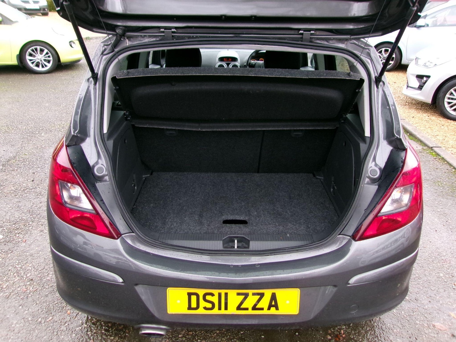 Used Vauxhall Corsa 2011 for sale - 76562438: Photo 32