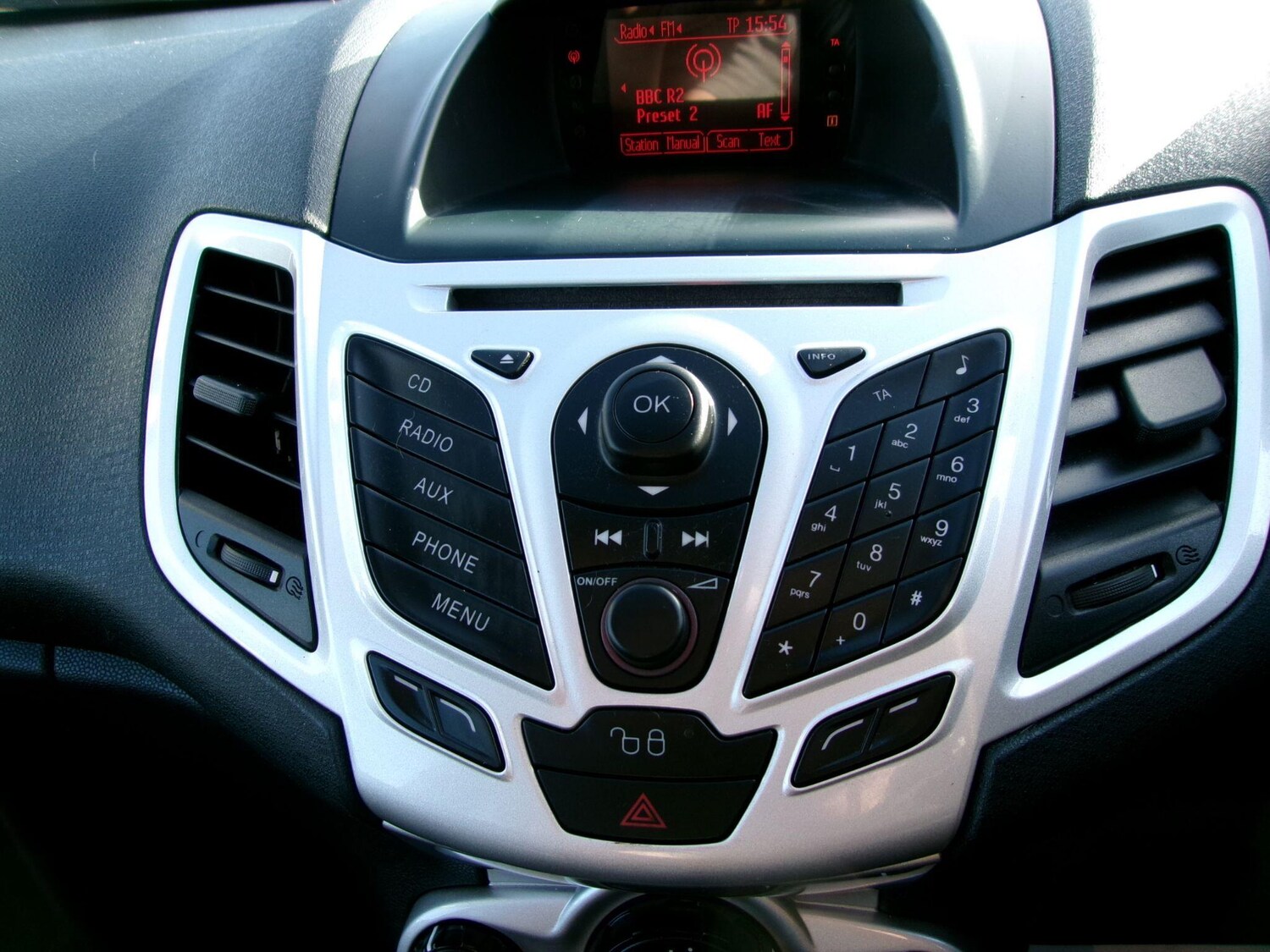 Used Ford Fiesta 2011 for sale - 77839345: Photo 24