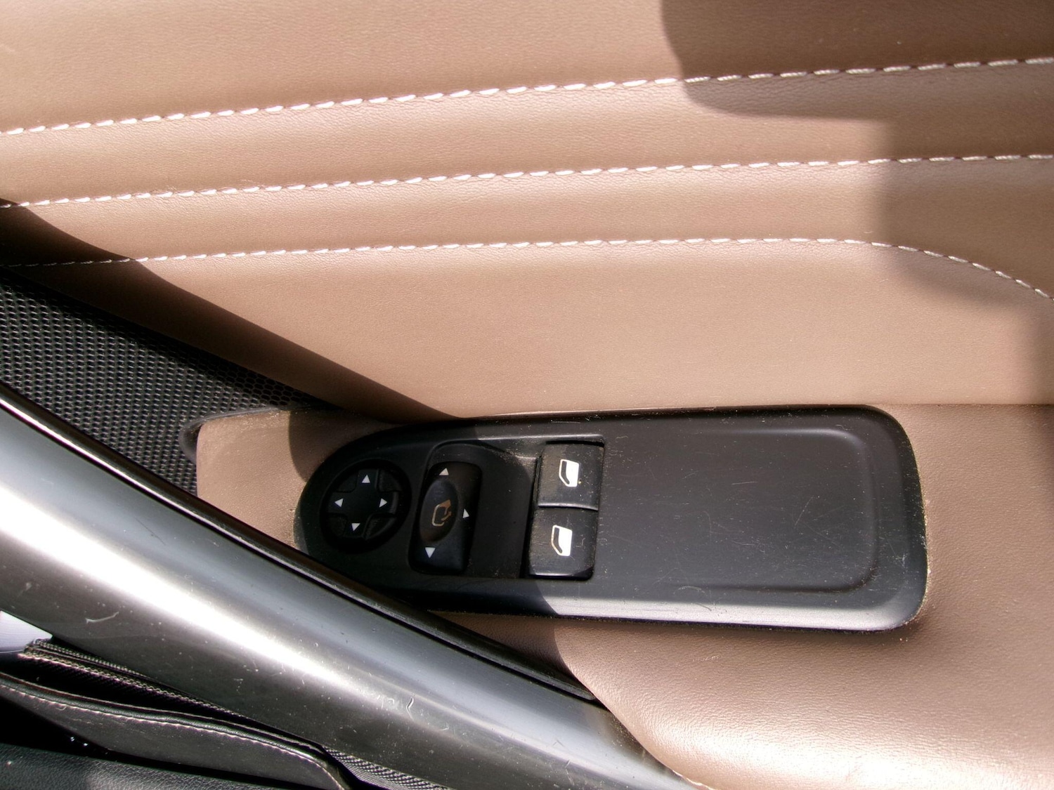 Used Peugeot RCZ 2015 for sale - 77882070: Photo 16