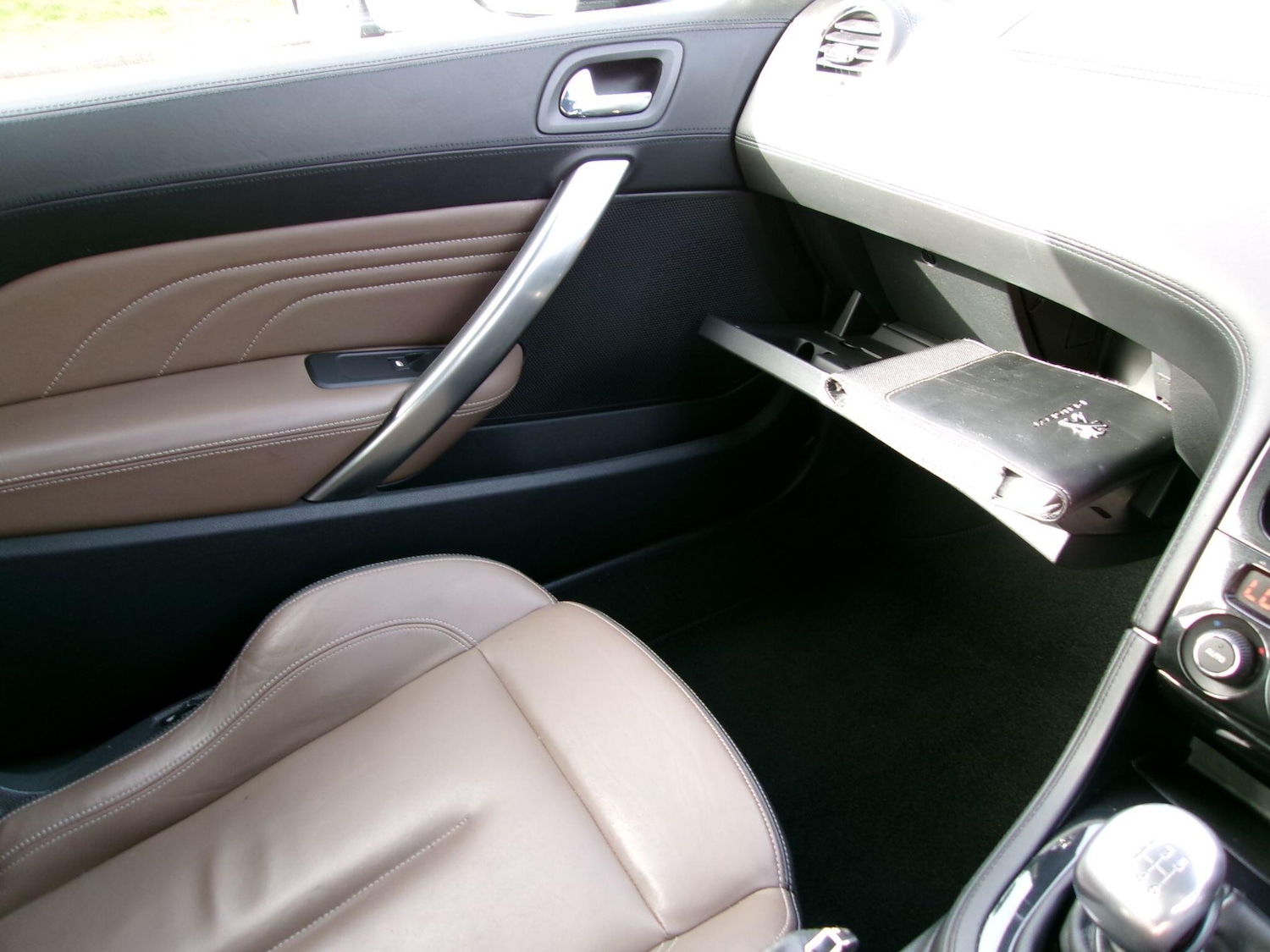 Used Peugeot RCZ 2015 for sale - 77882070: Photo 38