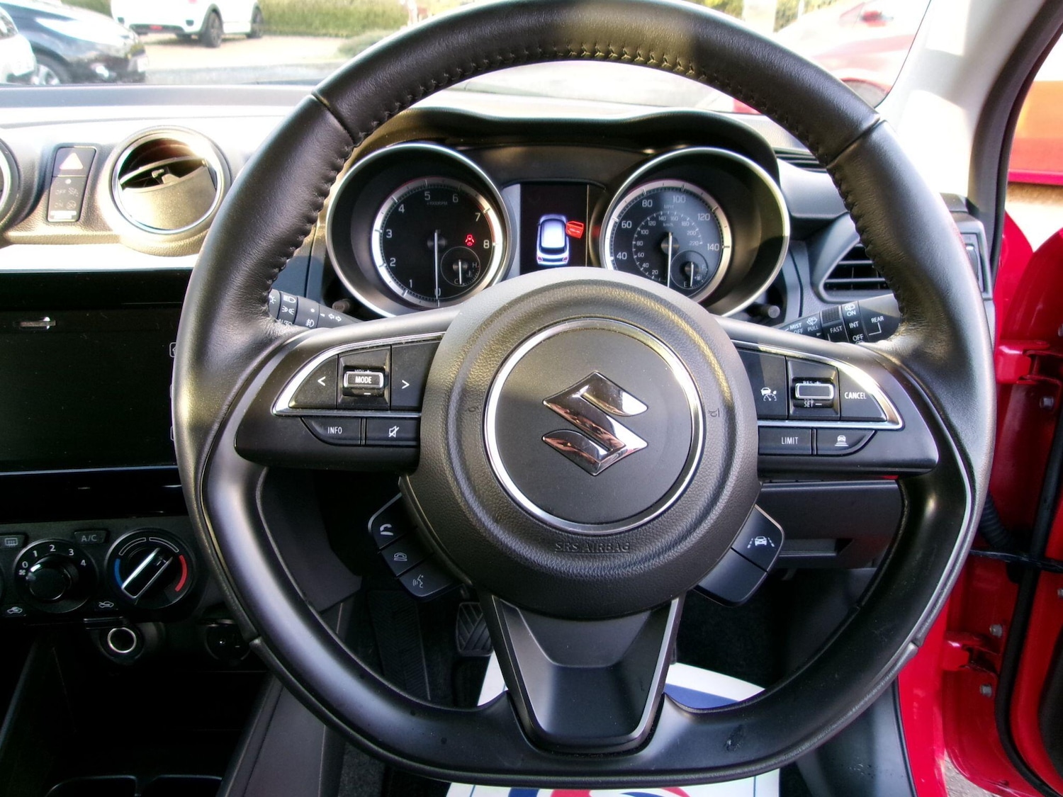 Used Suzuki Swift 2022 for sale - 77305357: Photo 33