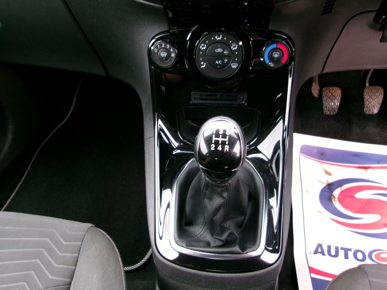 Used Ford Fiesta 2013 for sale - 76349677: Photo 10