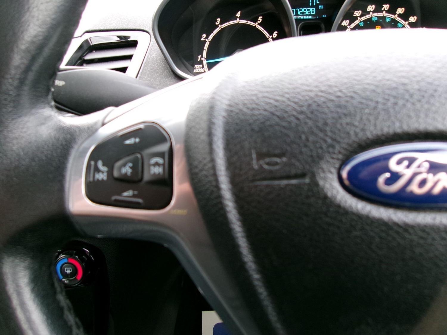 Used Ford Fiesta 2013 for sale - 76349677: Photo 21