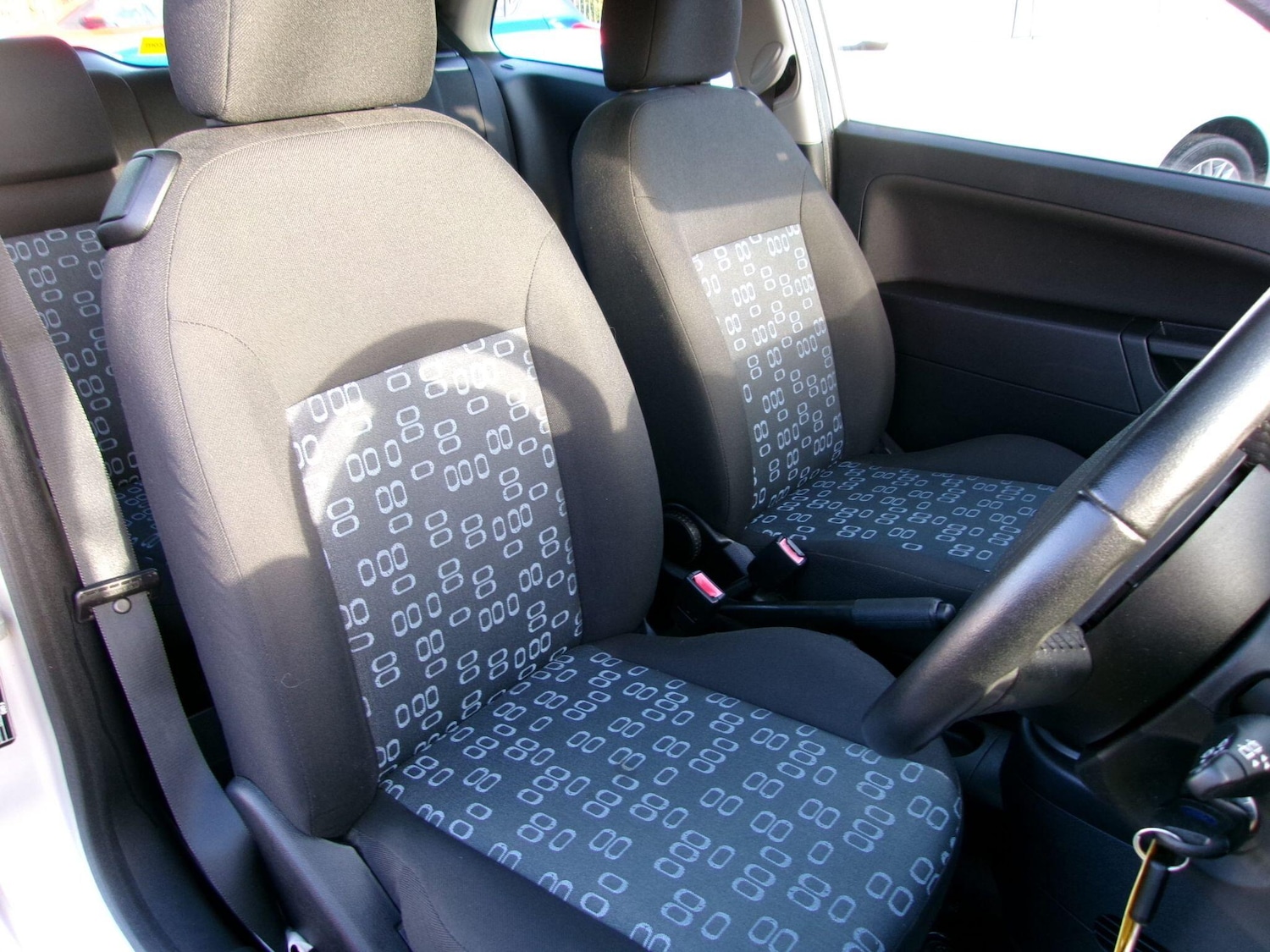 Used Ford Fiesta 2004 for sale - 77016061: Photo 13