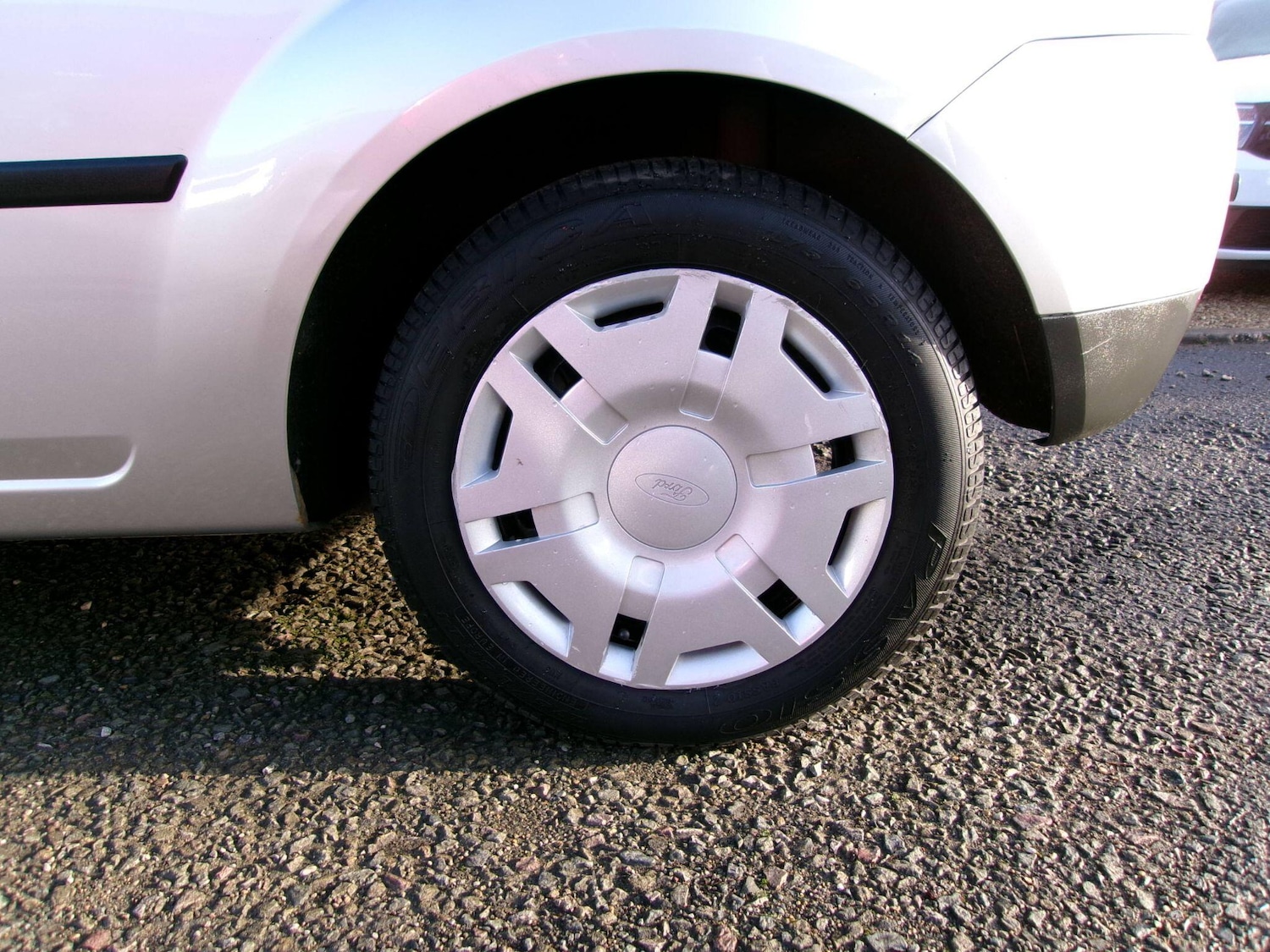 Used Ford Fiesta 2004 for sale - 77016061: Photo 22