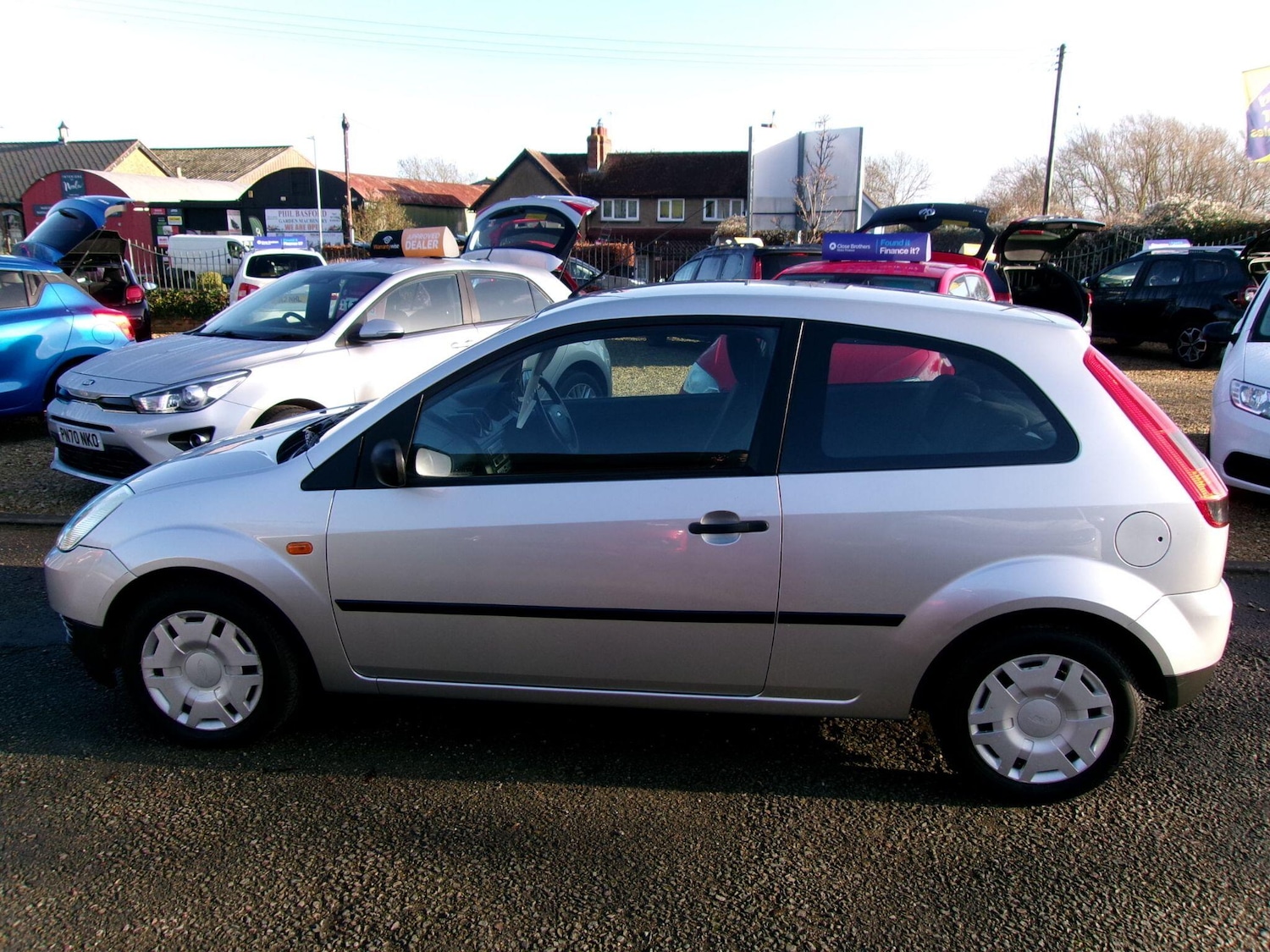 Used Ford Fiesta 2004 for sale - 77016061: Photo 6