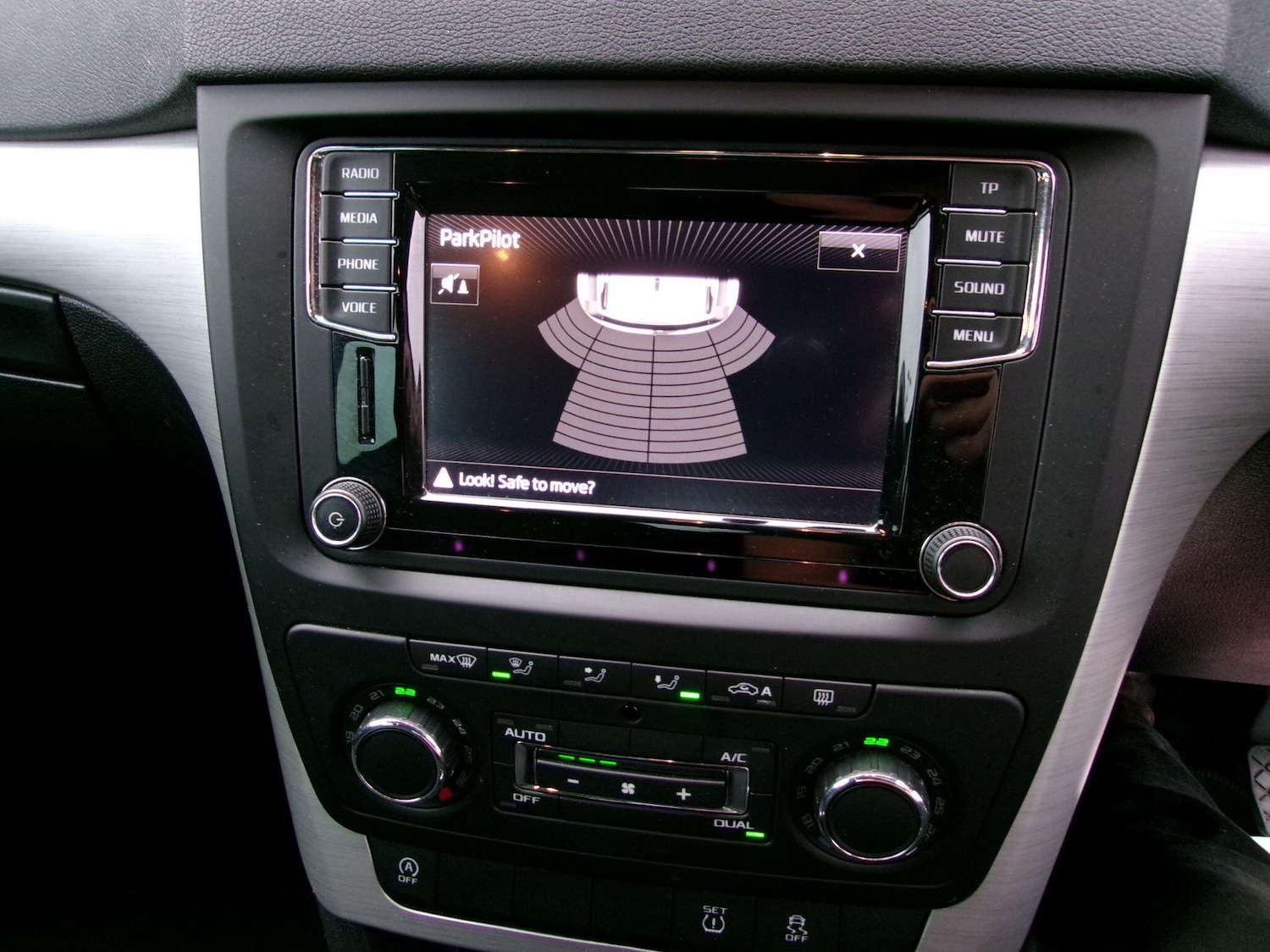 Used Skoda Yeti 2016 for sale - 77255241: Photo 32